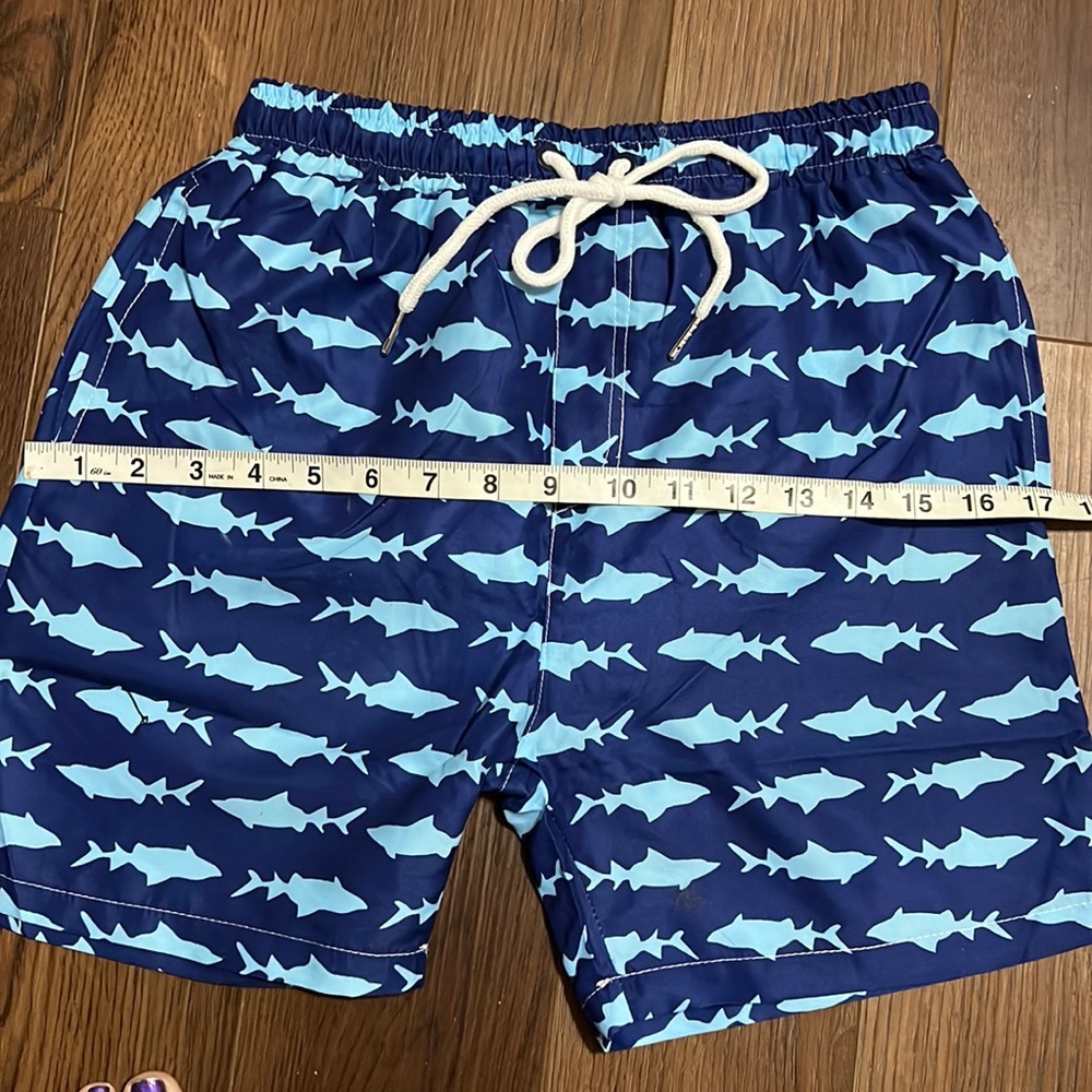 NWOT Shark Print Swim Trunks Quick Dry Bathing suit Elastic Waist 24 inches